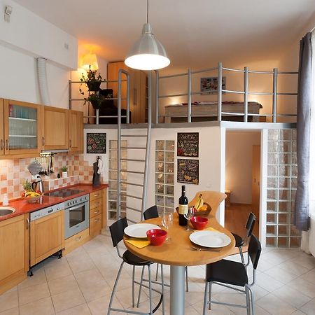 Feel At Home Apartment Budapest Bagian luar foto