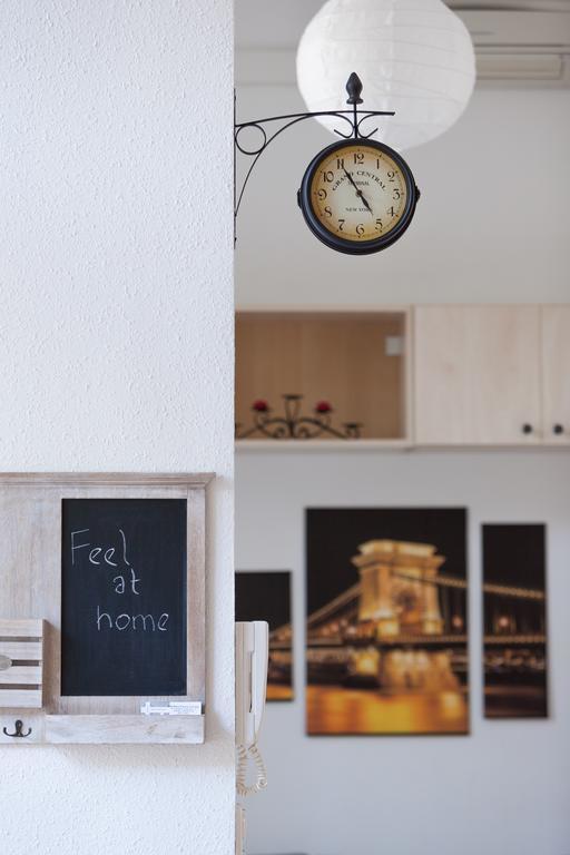 Feel At Home Apartment Budapest Bagian luar foto
