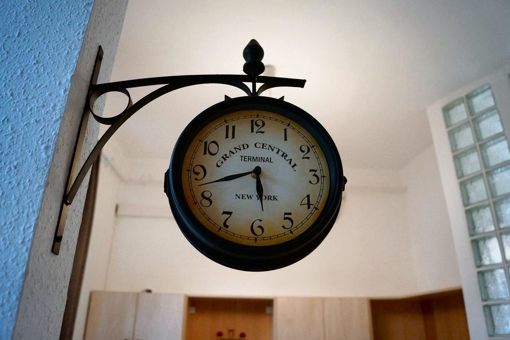 Feel At Home Apartment Budapest Bagian luar foto