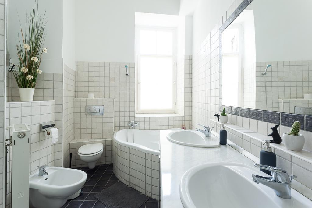 Feel At Home Apartment Budapest Bagian luar foto